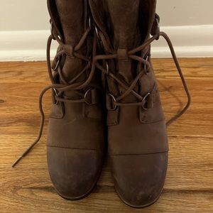 Sorel Joan of arc boots
